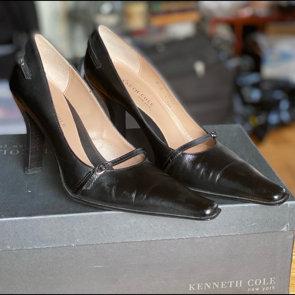Black Kenneth Cole Pumps with buckle detail